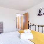 Wanderlust City Netflix Free Wi-Fi