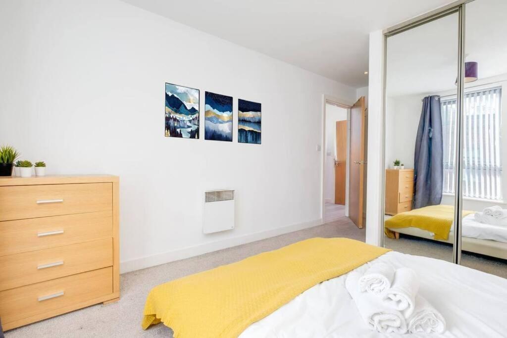 Wanderlust Netflix Free Wi-fi Apartment